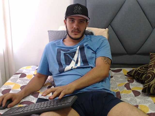 Live sex webcam photo for nebiros-black #275535184