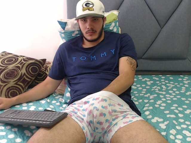 Live sex webcam photo for nebiros-black #275575533