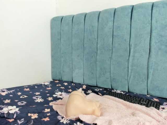 Live sex webcam photo for nenej1 #276442069