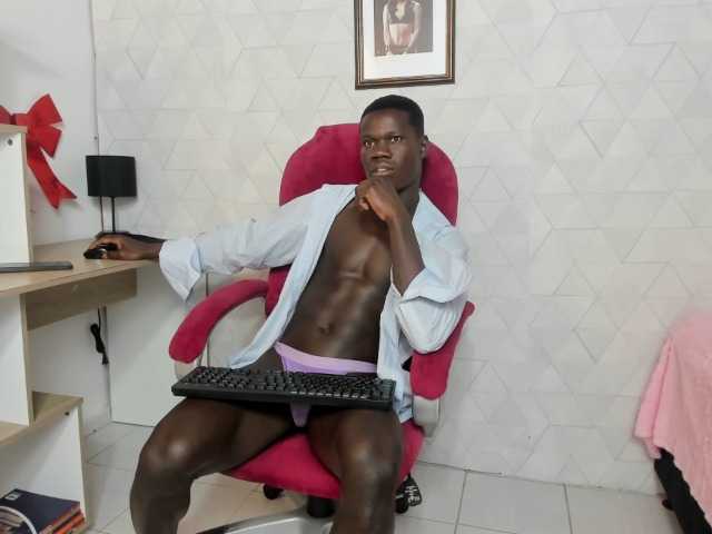 Live sex webcam photo for nenej1 #277092964