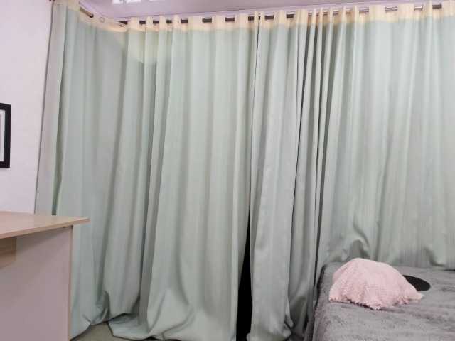 Live sex webcam photo for nenej1 #277729549