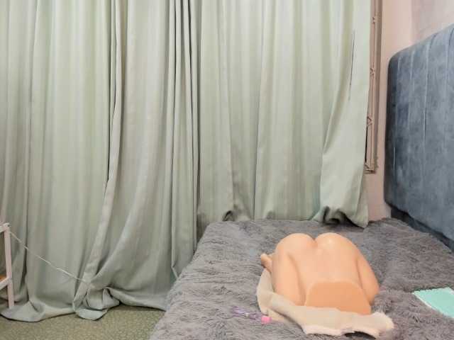 Live sex webcam photo for nenej1 #288089545