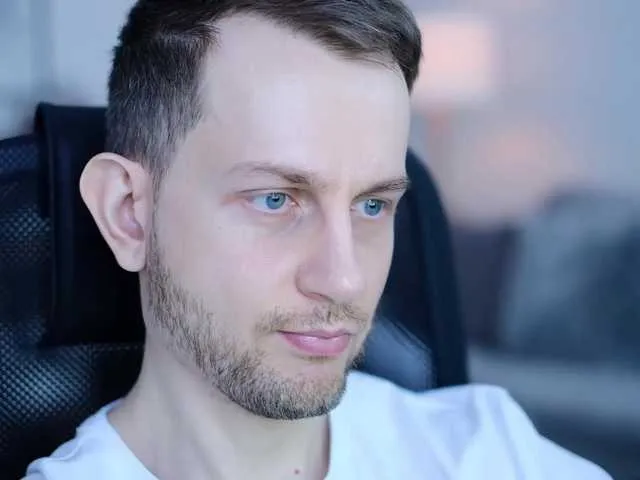 Live sex webcam photo for neonguy #277248844