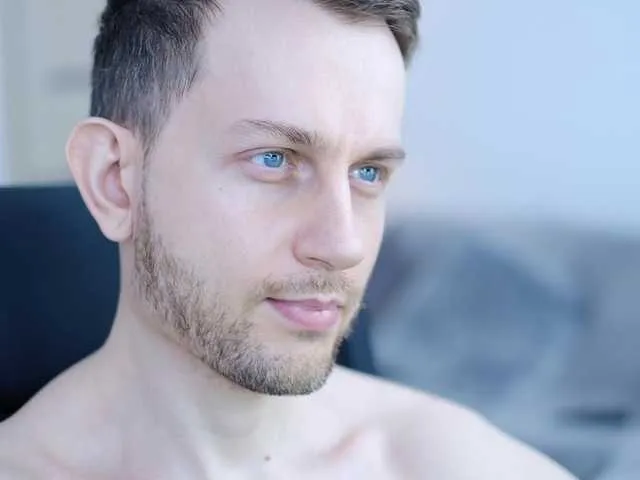 Live sex webcam photo for neonguy #277275526