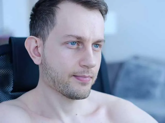 Live sex webcam photo for neonguy #277302285