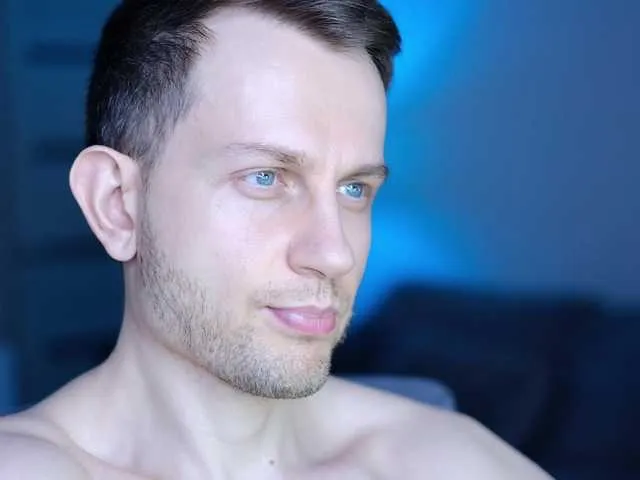 Live sex webcam photo for neonguy #277311022
