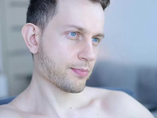 Live sex webcam photo for neonguy #277316821