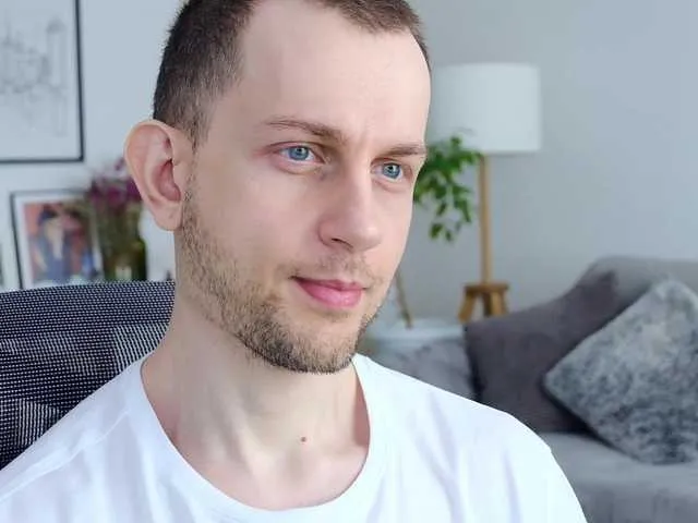 Live sex webcam photo for neonguy #277669788