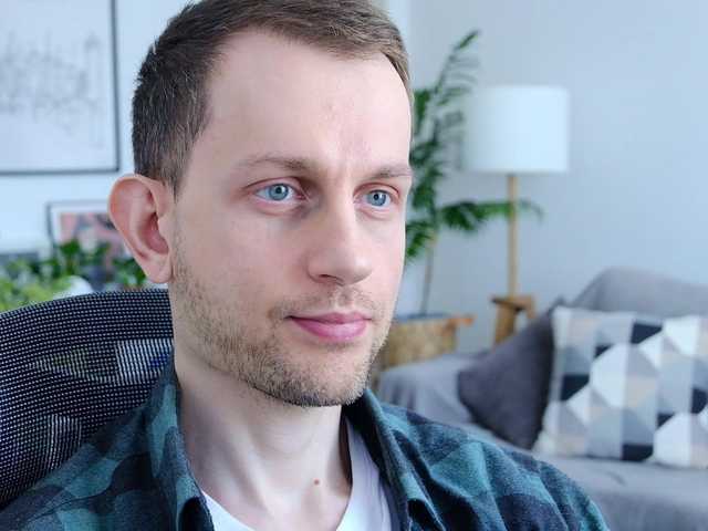 Live sex webcam photo for neonguy #278016493