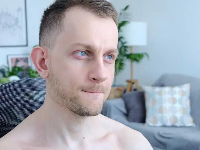 Live sex webcam photo for neonguy #278120789