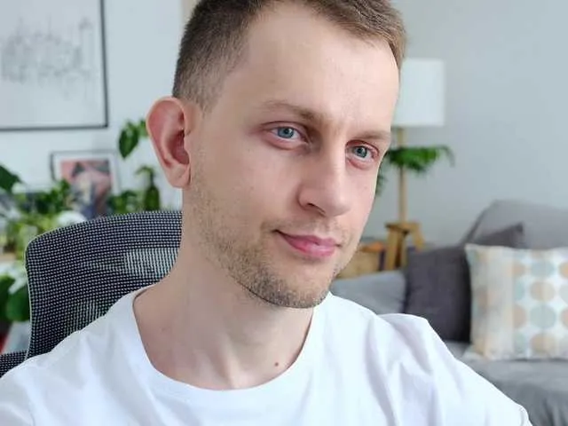Live sex webcam photo for neonguy #278151520