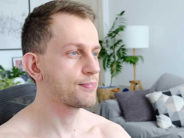 Live sex webcam photo for neonguy #278245093