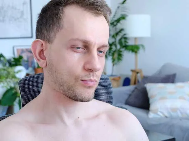 Live sex webcam photo for neonguy #278257531