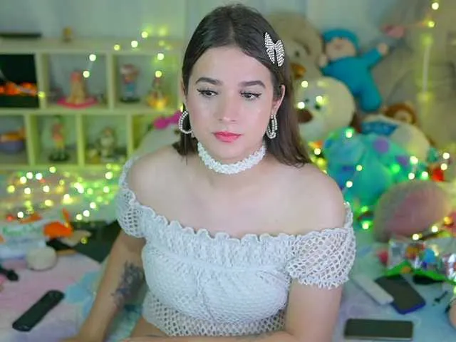 Live sex webcam photo for nerusexy123 #290305932