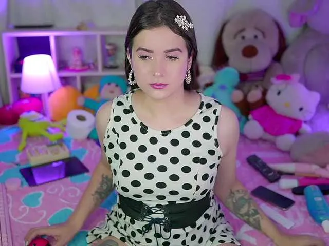 Live sex webcam photo for nerusexy123 #290389687