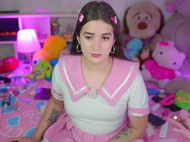 Live sex webcam photo for nerusexy123 #290485652