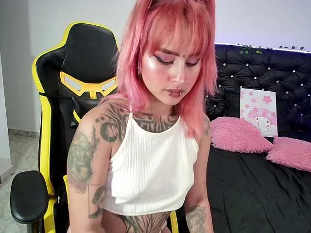 Live sex webcam photo for nesuko-evil #275433848