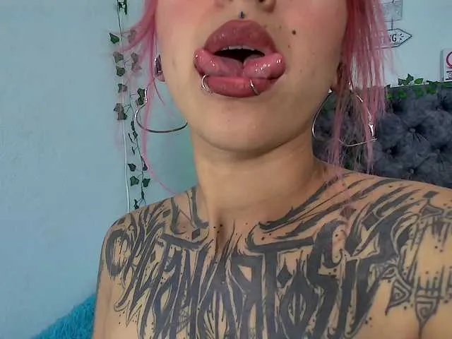 Live sex webcam photo for nesuko-evil #275566189