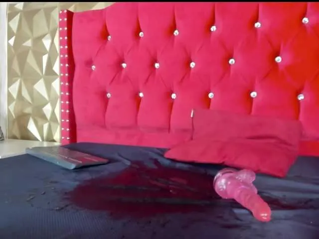 Live sex webcam photo for nexy-angels #273988940