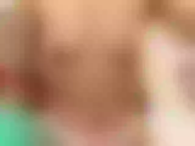 Live sex webcam photo for nicky-bennett #271898572