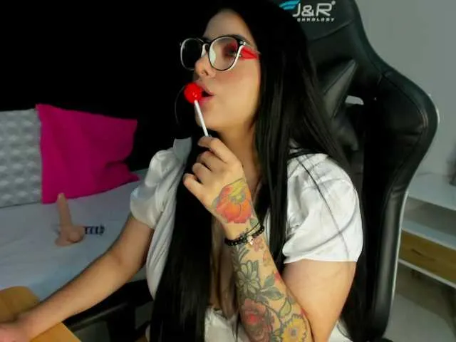 Live sex webcam photo for nicol-rosse #277735166