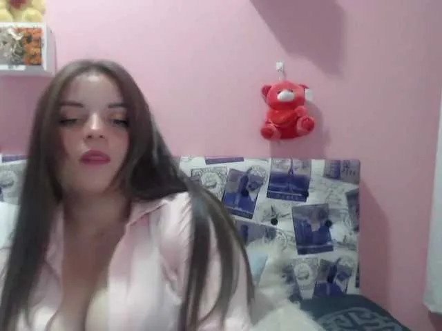 Live sex webcam photo for nicolcolucci #271728257