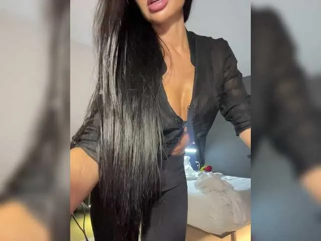 Live sex webcam photo for nicole21x #291617359