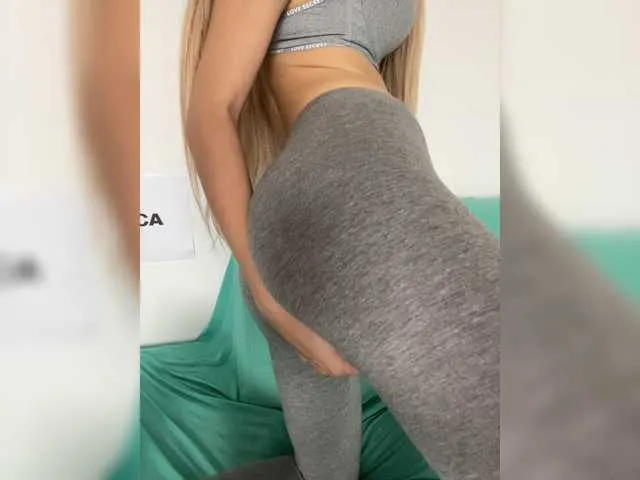 Live sex webcam photo for nicolettaa #274613409