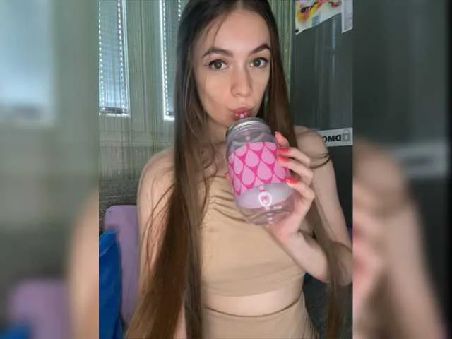 Live sex webcam photo for nicolettaa #275592422