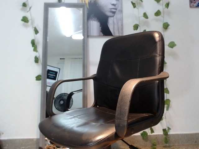 Live sex webcam photo for nicolprada #272186908