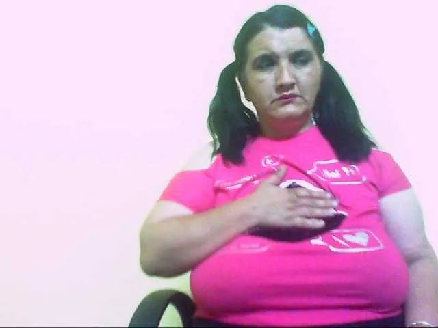 Live sex webcam photo for nicolsweet1a #290992803