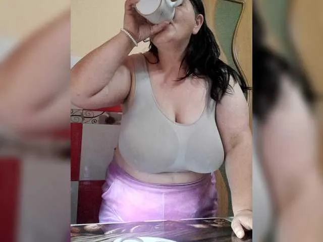 Live sex webcam photo for nicolsweet1a #292188365