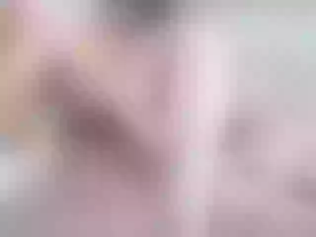 Live sex webcam photo for niihot19 #277481204