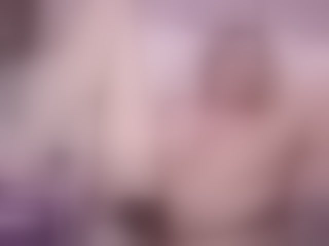 Live sex webcam photo for nikitasunris3 #294091409