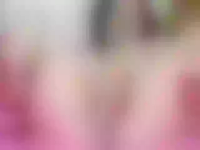 Live sex webcam photo for nikol-32 #278311846
