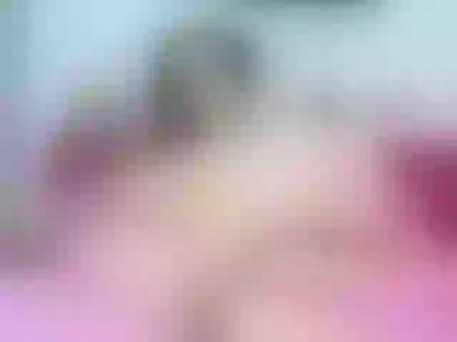 Live sex webcam photo for nikol-32 #289627395