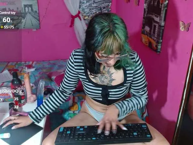 Live sex webcam photo for nikolfuckass #290706159