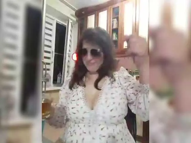 Live sex webcam photo for nimfastar77 #291456639