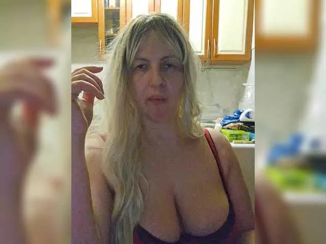 Live sex webcam photo for nimfastar77 #292498397
