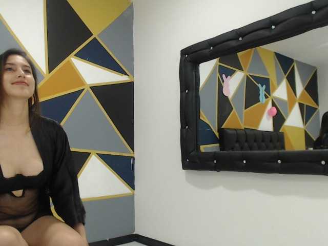 Live sex webcam photo for nina-evans #273119820