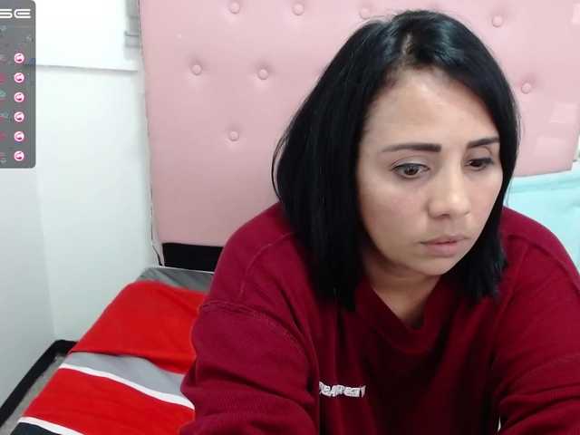 Live sex webcam photo for ninafrefire1 #272139953