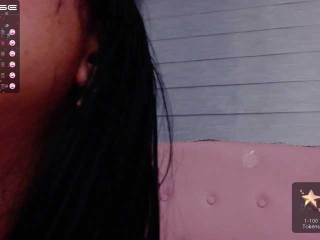 Live sex webcam photo for ninafrefire1 #272288456