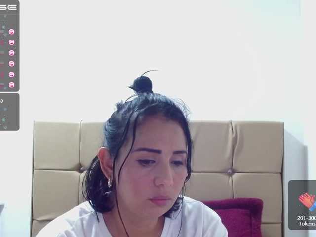 Live sex webcam photo for ninafrefire1 #272416708