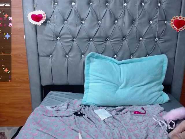 Live sex webcam photo for ninafrefire1 #273123218