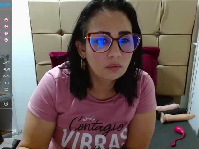 Live sex webcam photo for ninafrefire1 #273250029