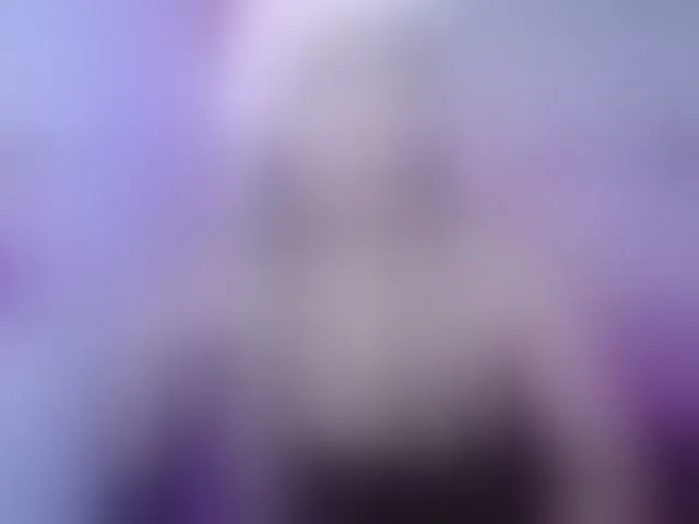 Live sex webcam photo for ninatinydoll #292468460