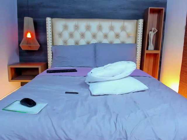 Live sex webcam photo for noa-aaron #275756958