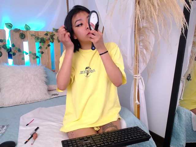 Live sex webcam photo for noahbloom #273780177