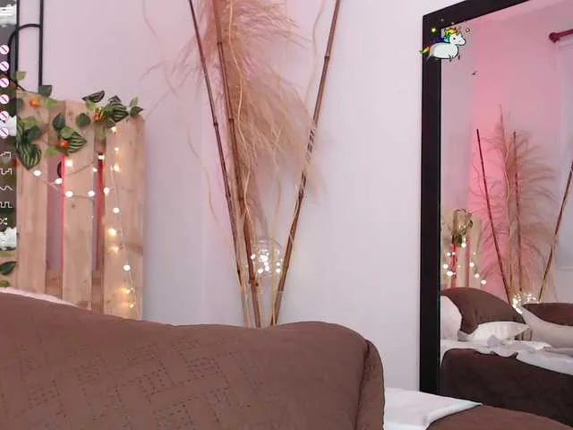 Live sex webcam photo for noahbloom #274250334