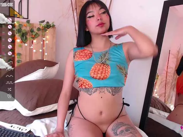 Live sex webcam photo for noahbloom #274294656